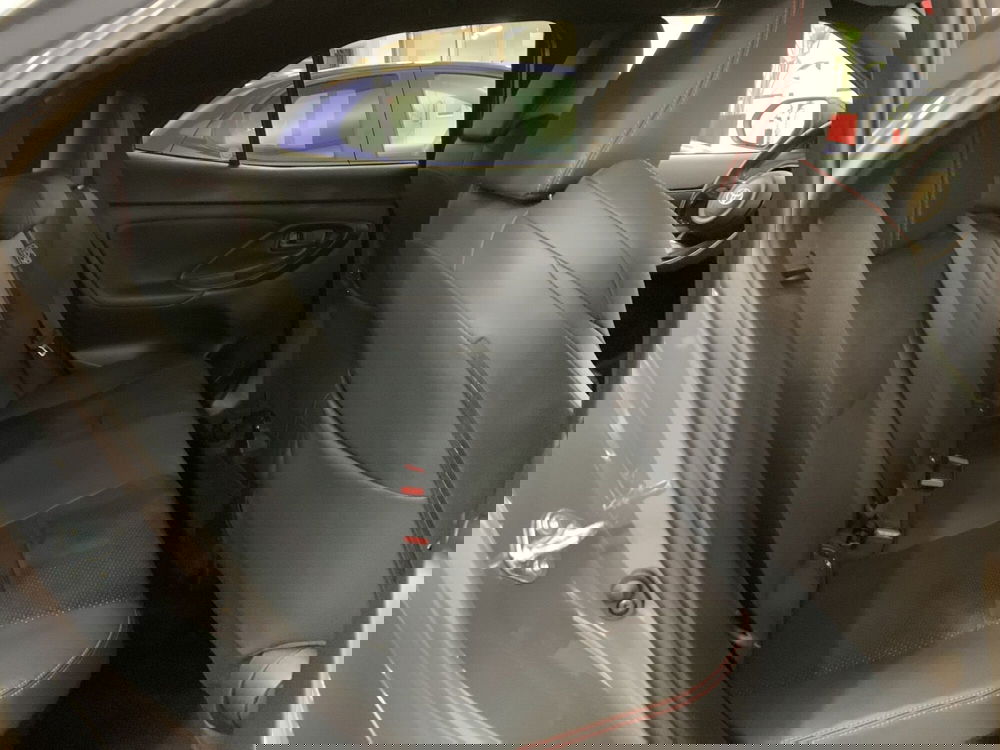 Toyota Yaris Cross nuova a Bergamo (8)