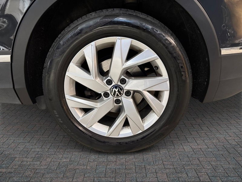 Volkswagen Tiguan usata a Prato (6)