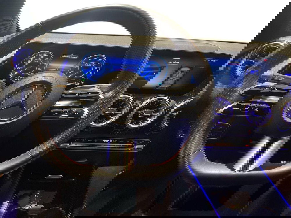 Mercedes-Benz EQB usata a Firenze (11)