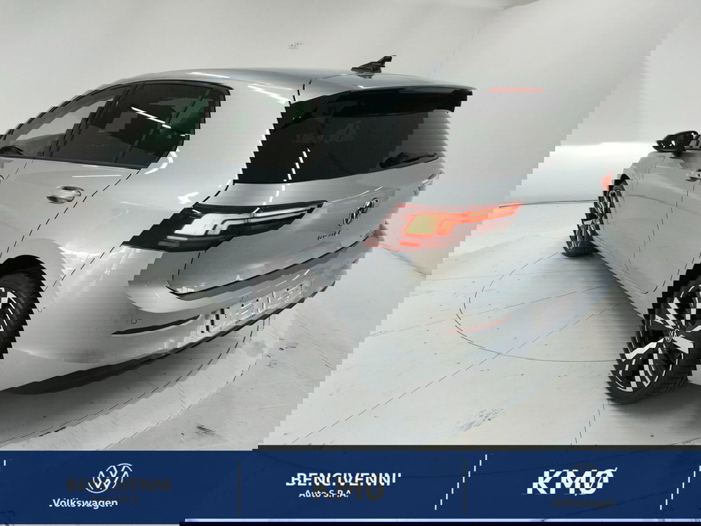 Volkswagen Golf nuova a Catanzaro (10)