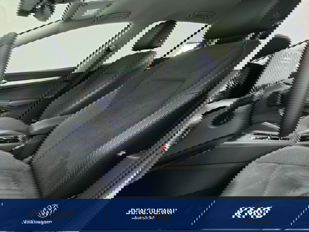 Volkswagen Golf nuova a Catanzaro (17)