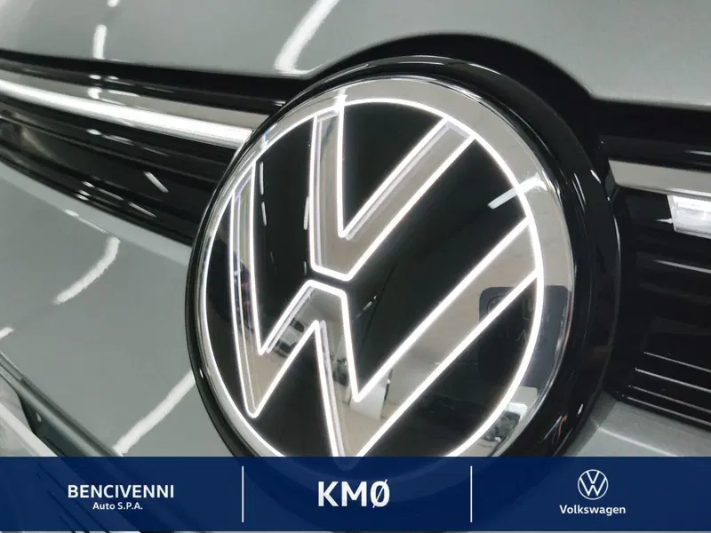 Volkswagen Golf nuova a Catanzaro (2)