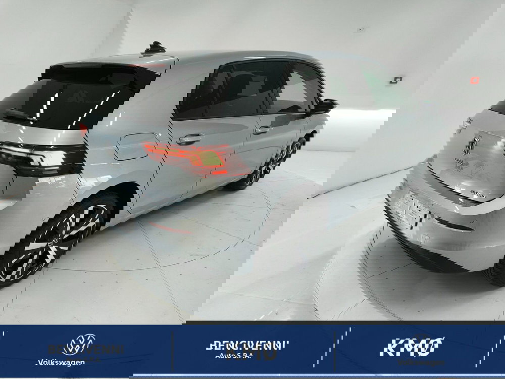 Volkswagen Golf nuova a Catanzaro (7)