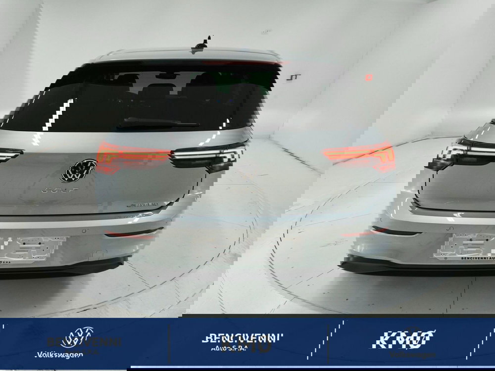 Volkswagen Golf nuova a Catanzaro (8)