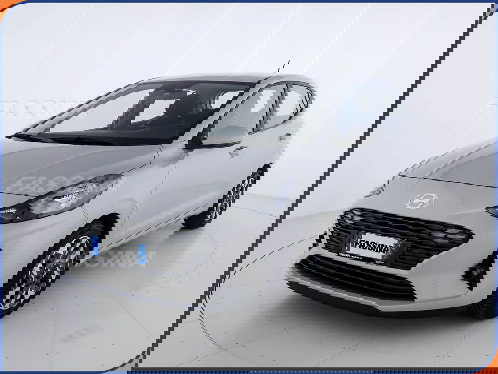 Hyundai i10 nuova a Milano (3)