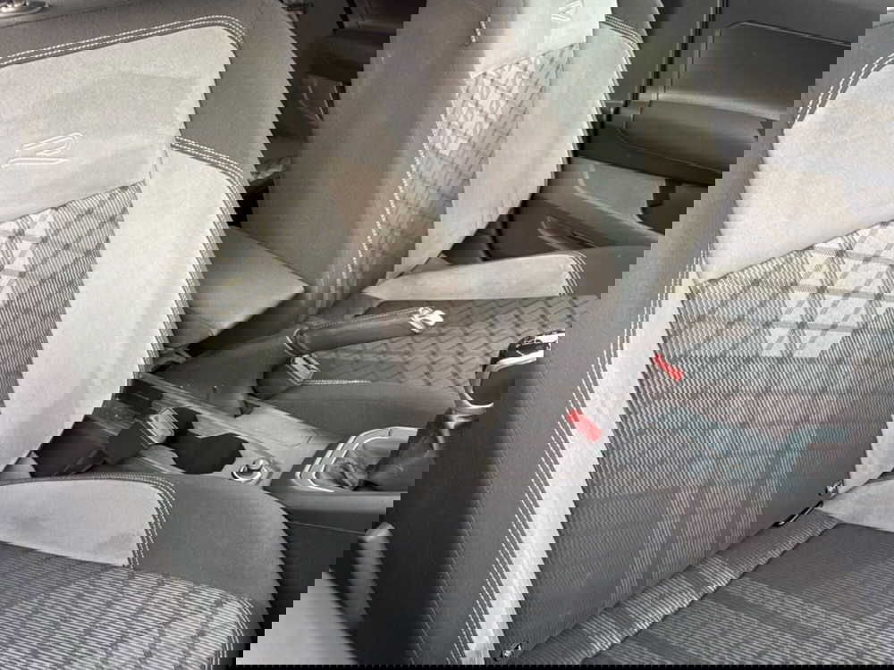 Volkswagen Taigo usata a Terni (11)