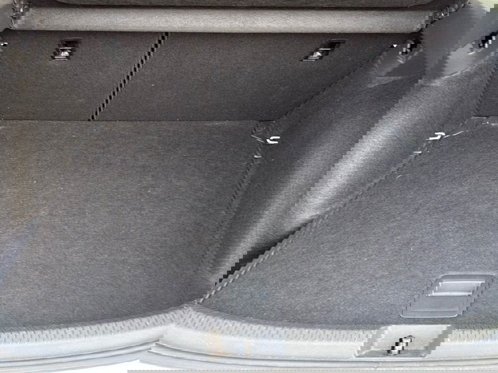 Volkswagen Taigo usata a Terni (9)