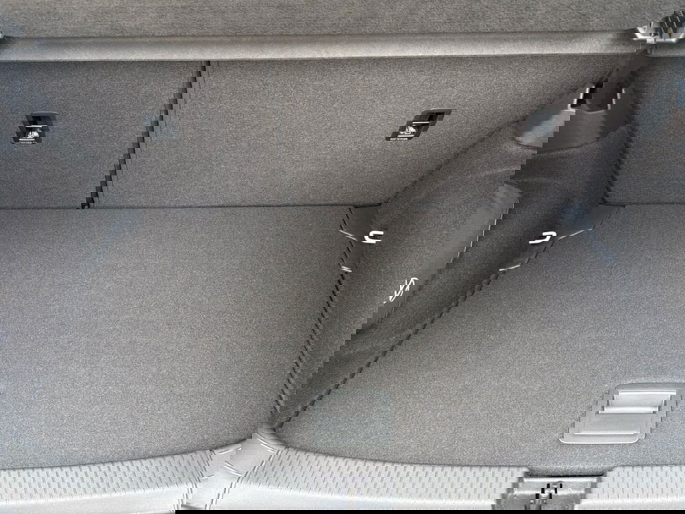 Volkswagen T-Cross usata a Terni (9)