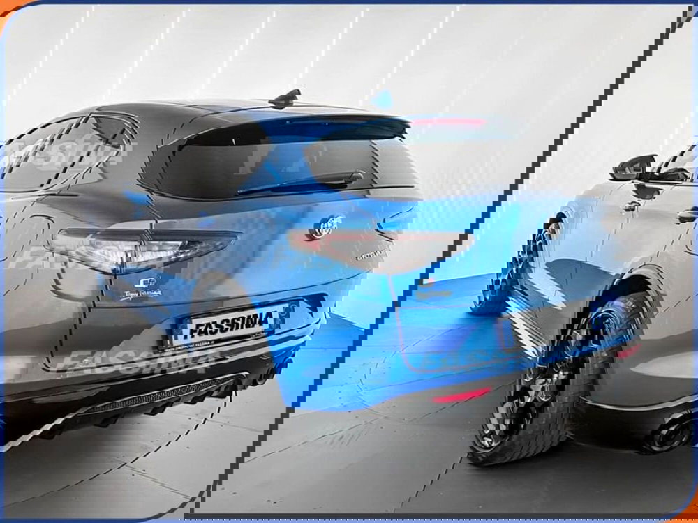 Alfa Romeo Stelvio usata a Milano (4)