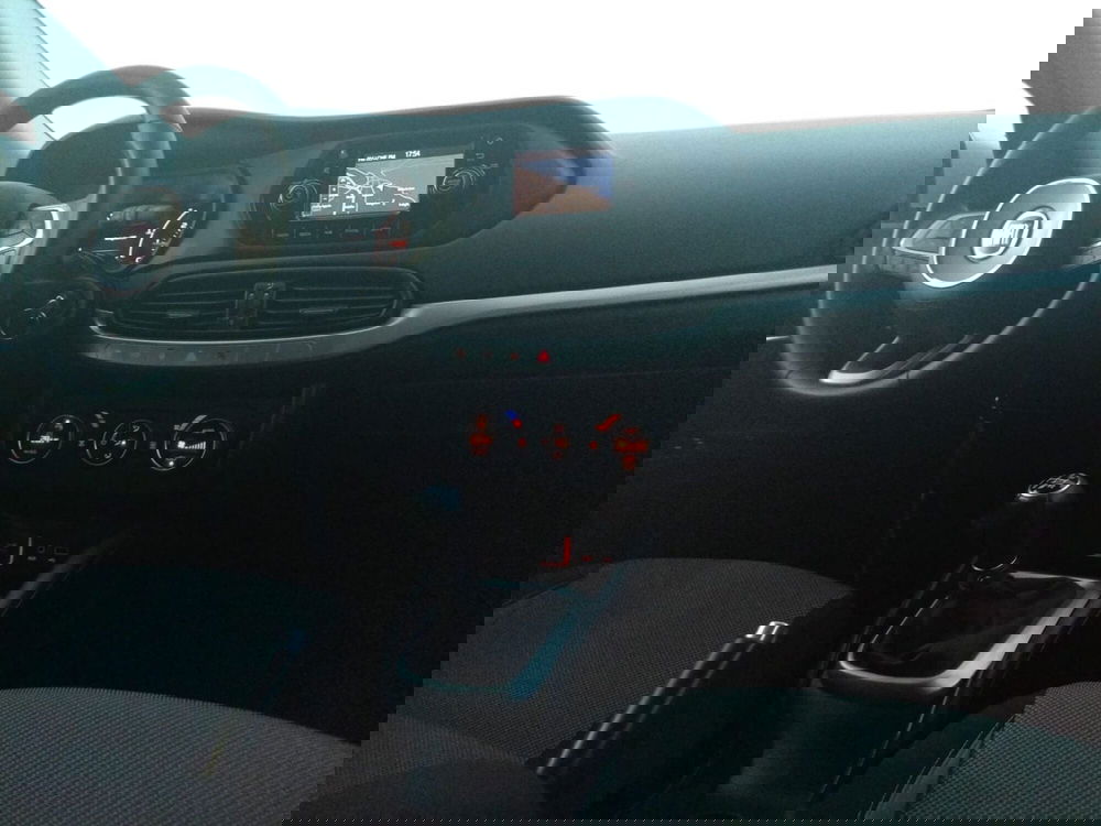 Fiat Tipo usata a Bari (4)