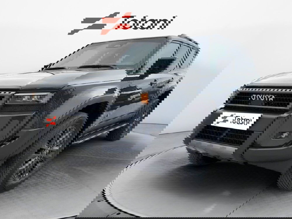 Toyota Land Cruiser nuova a L'Aquila