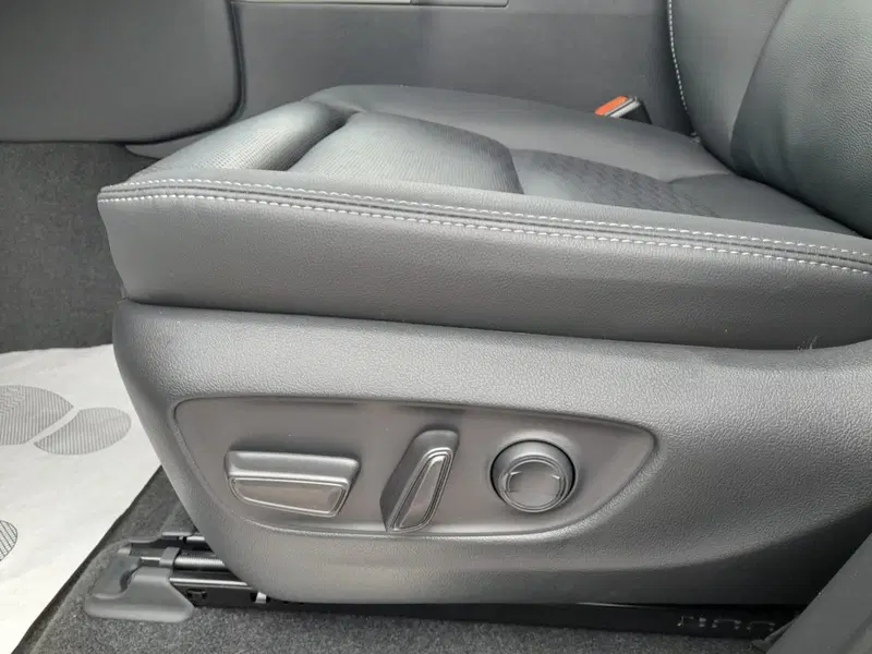 Toyota Land Cruiser nuova a L'Aquila (11)