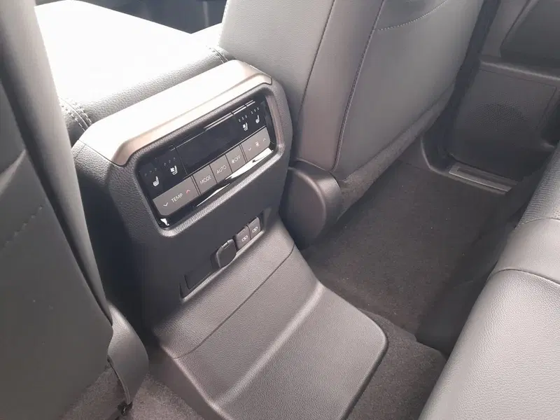 Toyota Land Cruiser nuova a L'Aquila (13)