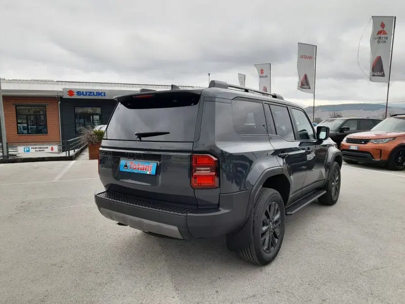 Toyota Land Cruiser nuova a L'Aquila (20)