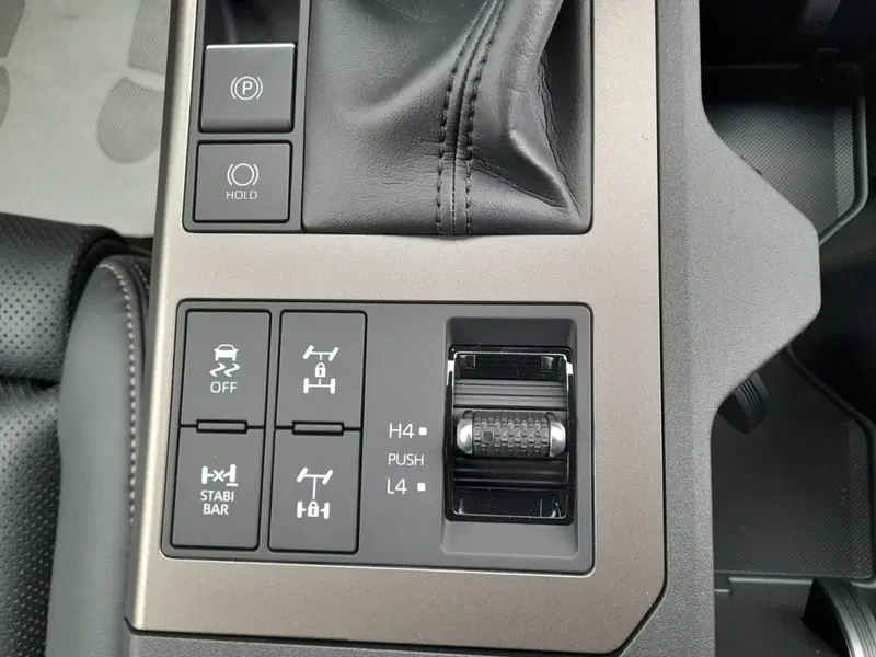 Toyota Land Cruiser nuova a L'Aquila (6)