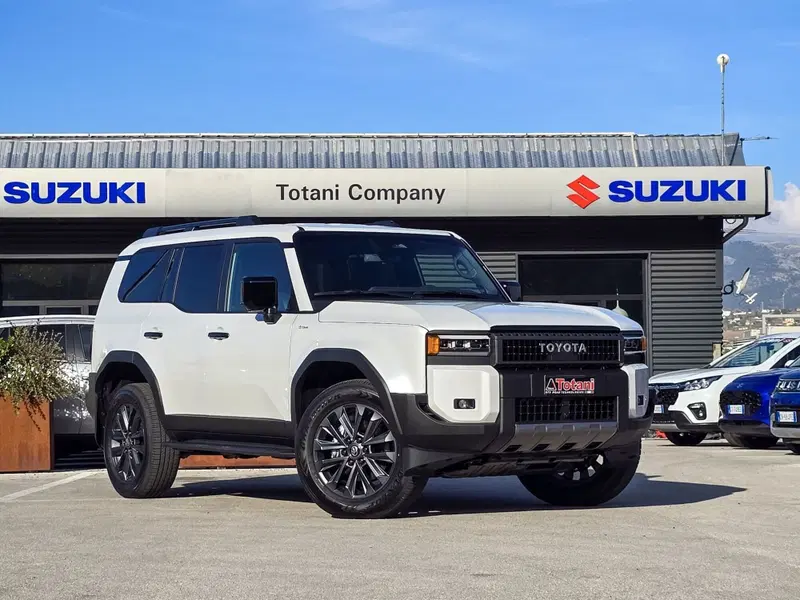 Toyota Land Cruiser nuova a L'Aquila (13)