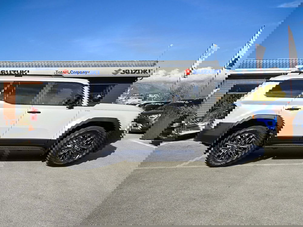 Toyota Land Cruiser nuova a L'Aquila (14)