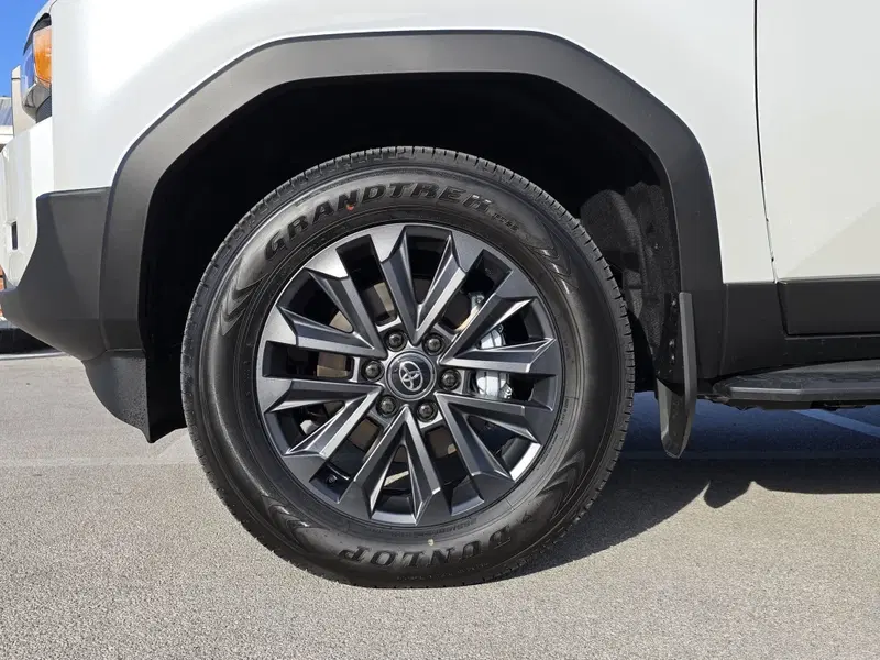 Toyota Land Cruiser nuova a L'Aquila (9)