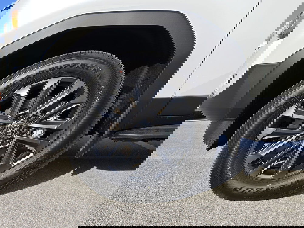 Toyota Land Cruiser nuova a L'Aquila (9)