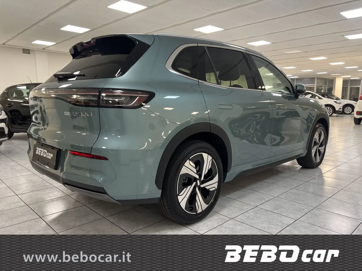 Geely EX5 nuova a Torino (5)