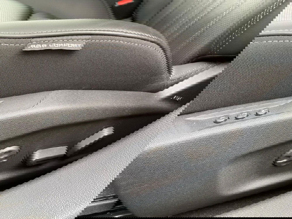 Peugeot 408 usata a Milano (10)