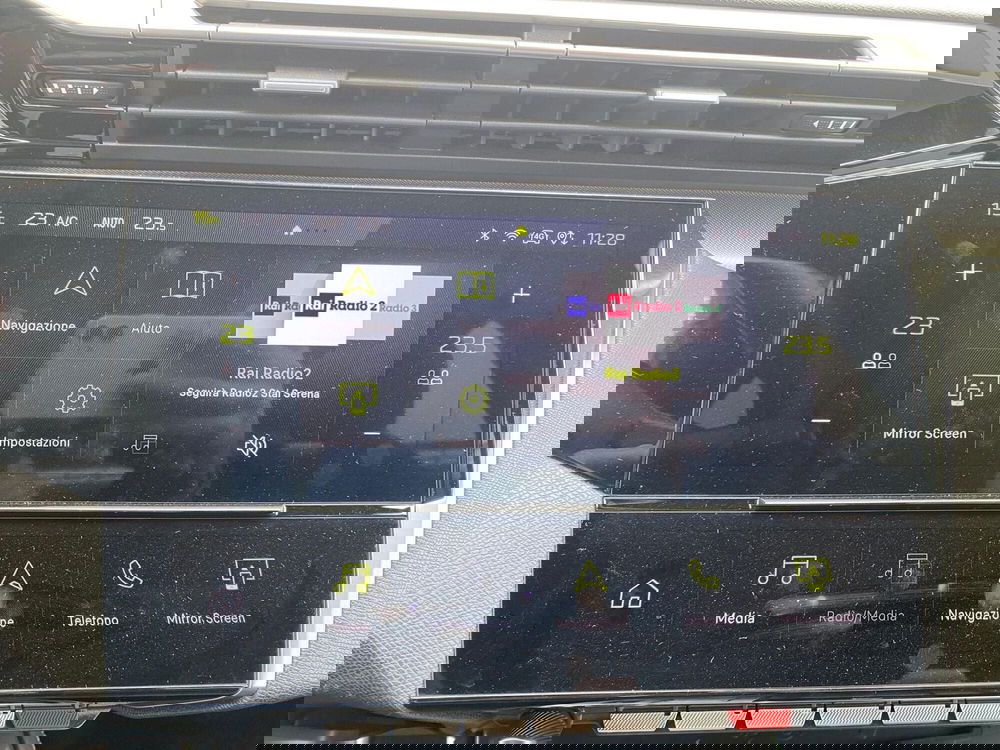 Peugeot 408 usata a Milano (13)