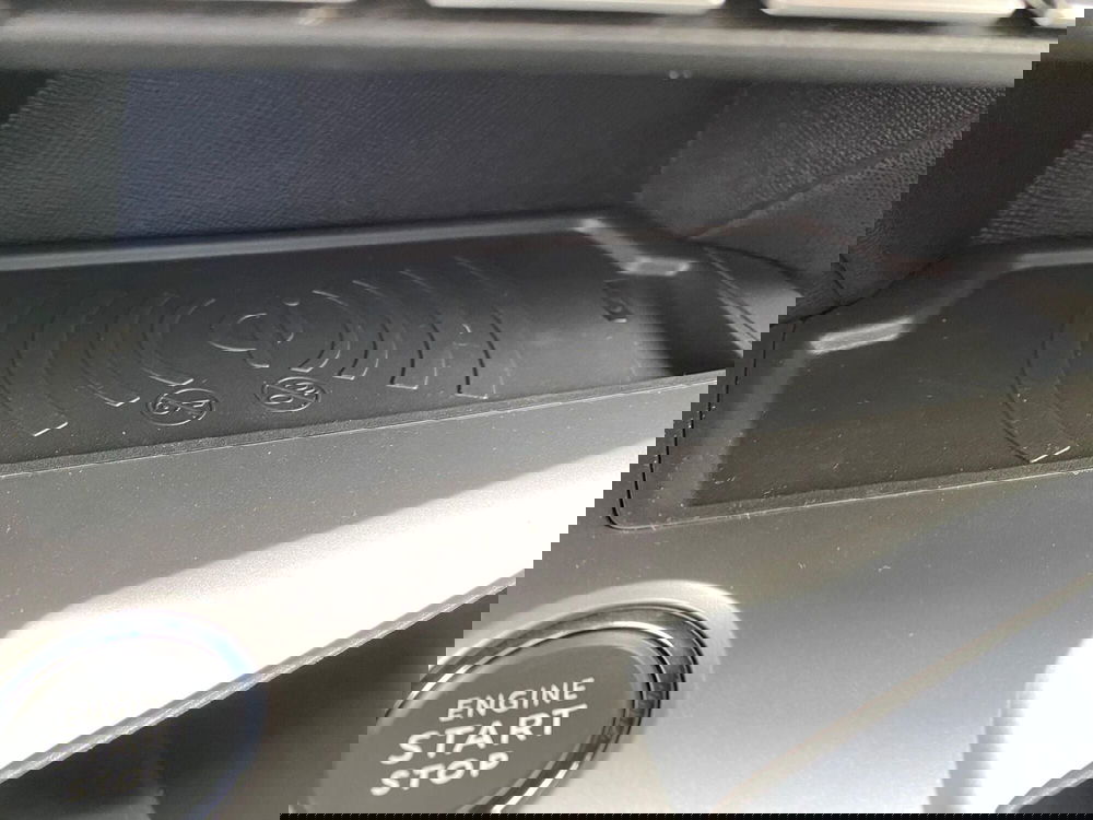 Peugeot 408 usata a Milano (14)