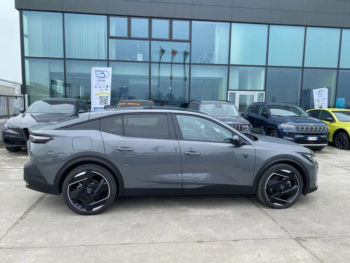 Peugeot 408 usata a Milano (15)