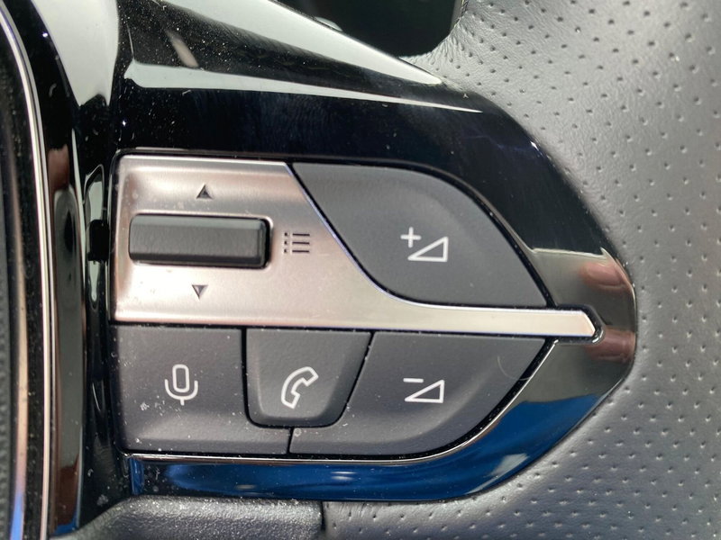 Peugeot 408 usata a Milano (17)