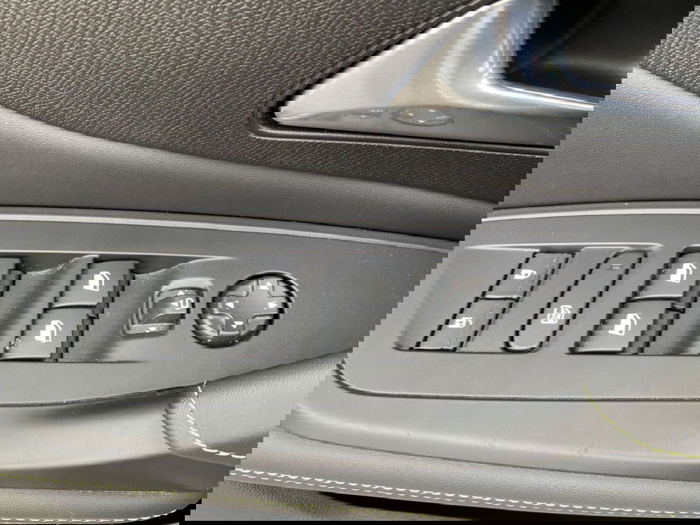 Peugeot 408 usata a Milano (19)