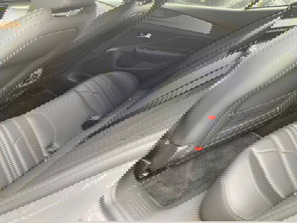 Peugeot 408 usata a Milano (20)