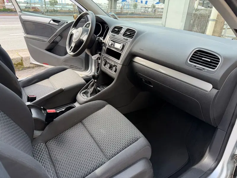 Volkswagen Golf usata a Genova (12)