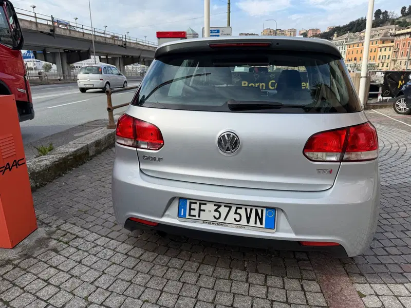 Volkswagen Golf usata a Genova (3)