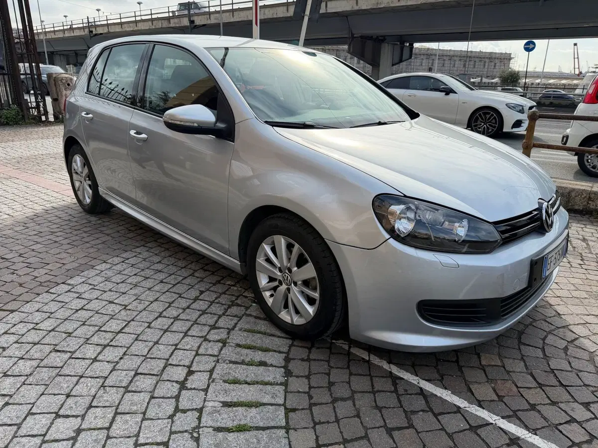 Volkswagen Golf usata a Genova (5)