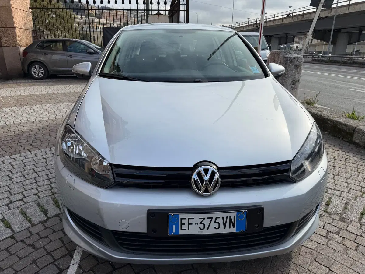 Volkswagen Golf usata a Genova (6)
