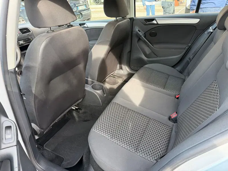 Volkswagen Golf usata a Genova (9)