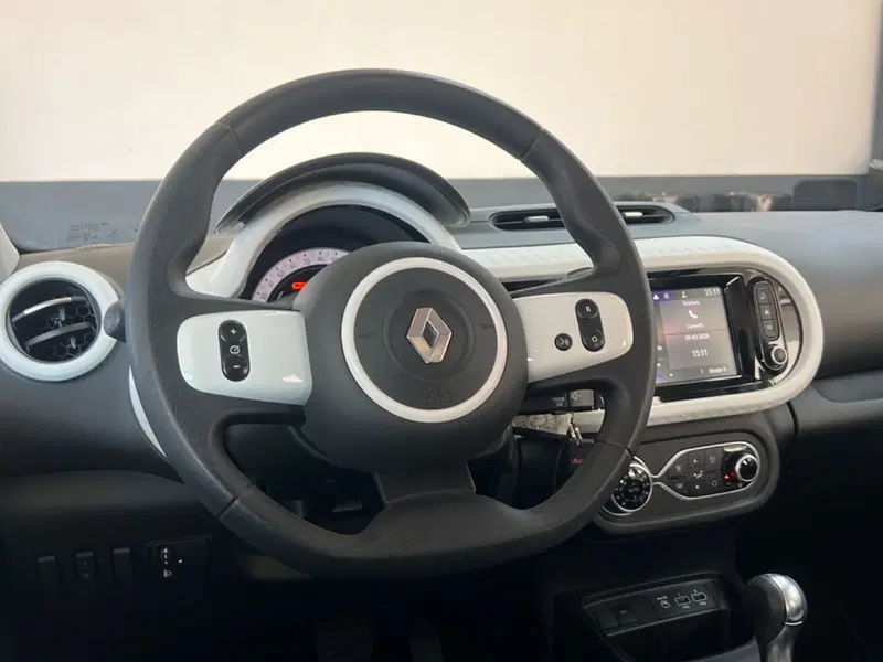 Renault Twingo usata a Roma (12)