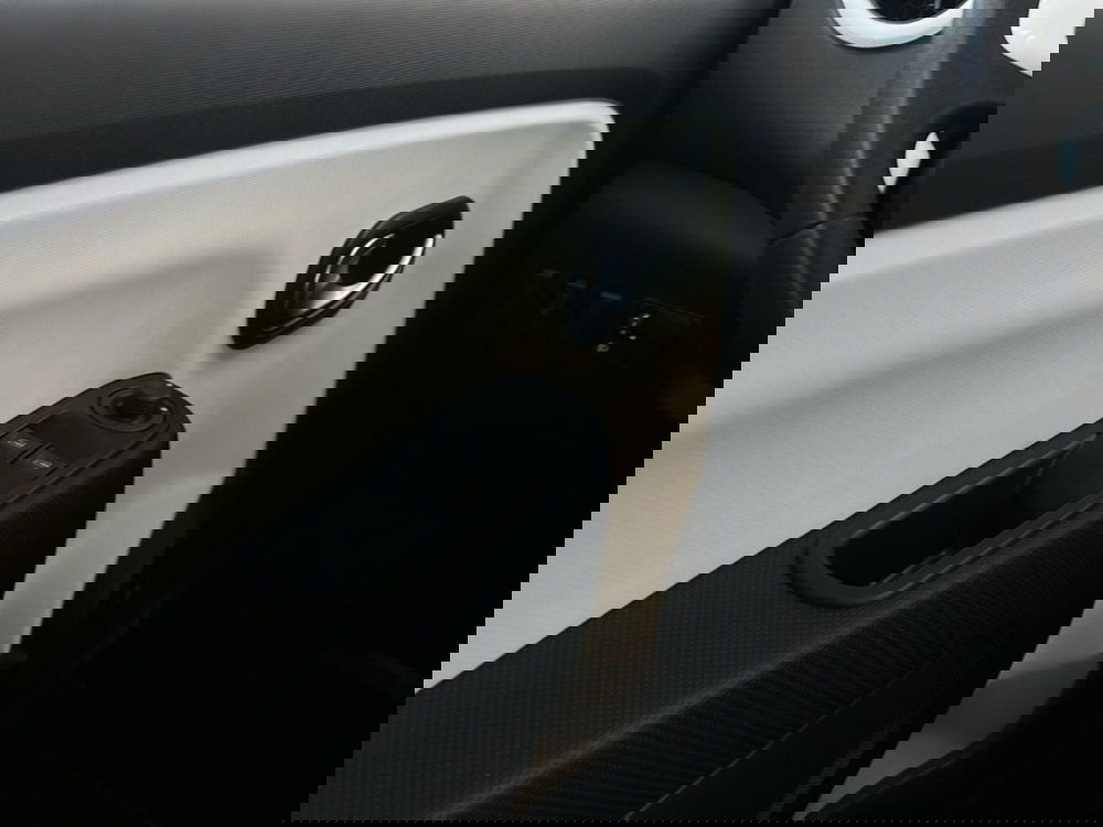 Renault Twingo usata a Roma (13)