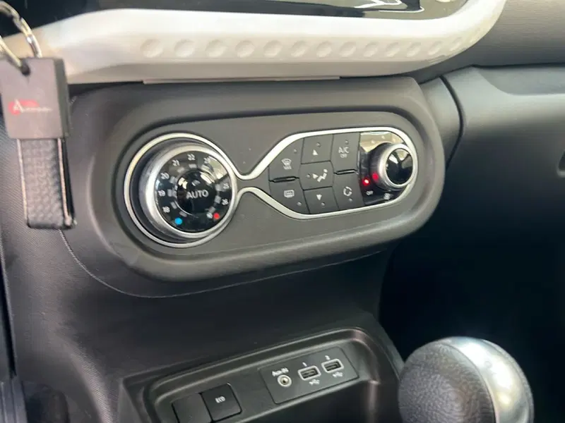 Renault Twingo usata a Roma (19)