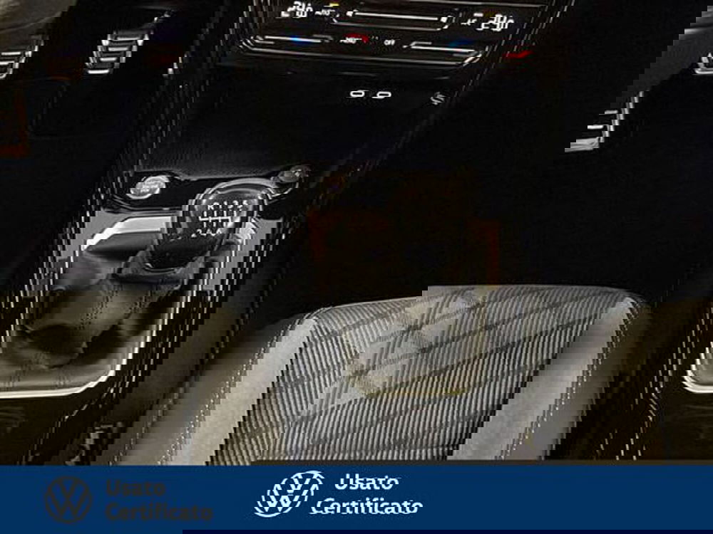 Volkswagen T-Roc nuova a Vicenza (11)