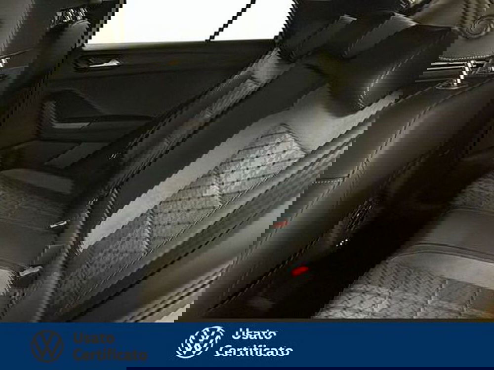 Volkswagen T-Roc nuova a Vicenza (17)