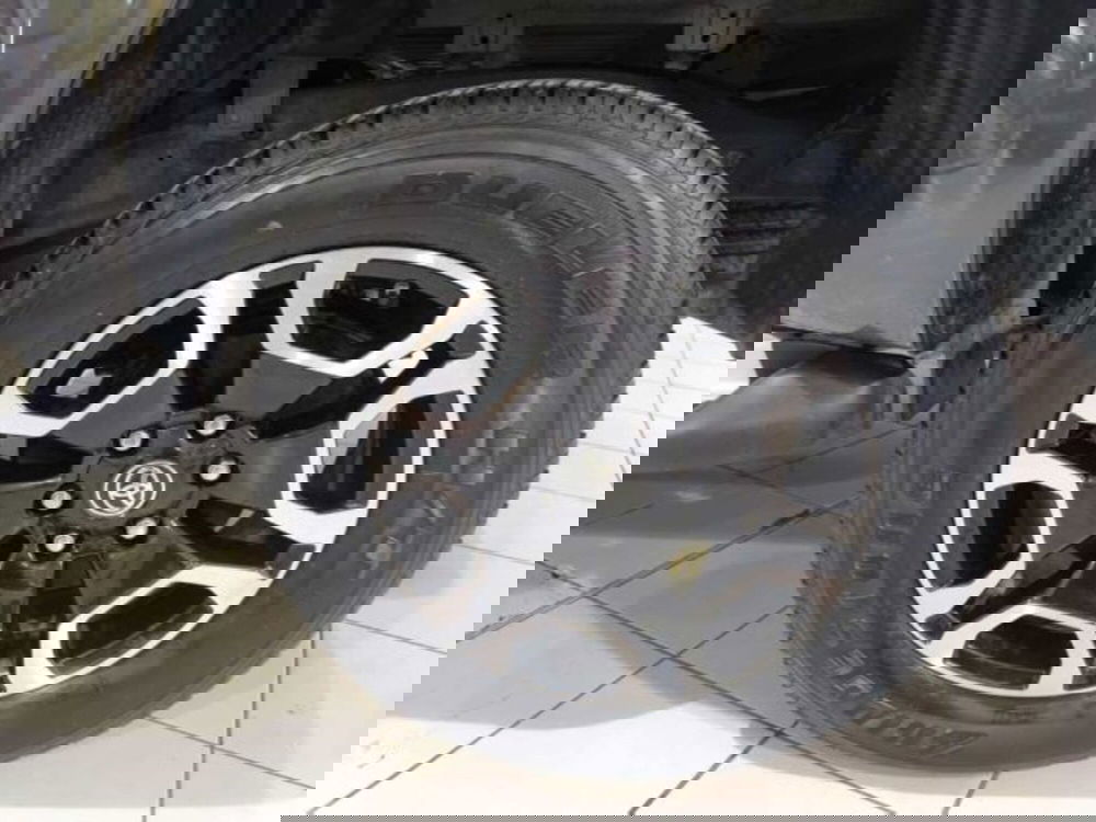 Toyota Hilux usata a Caltanissetta (11)