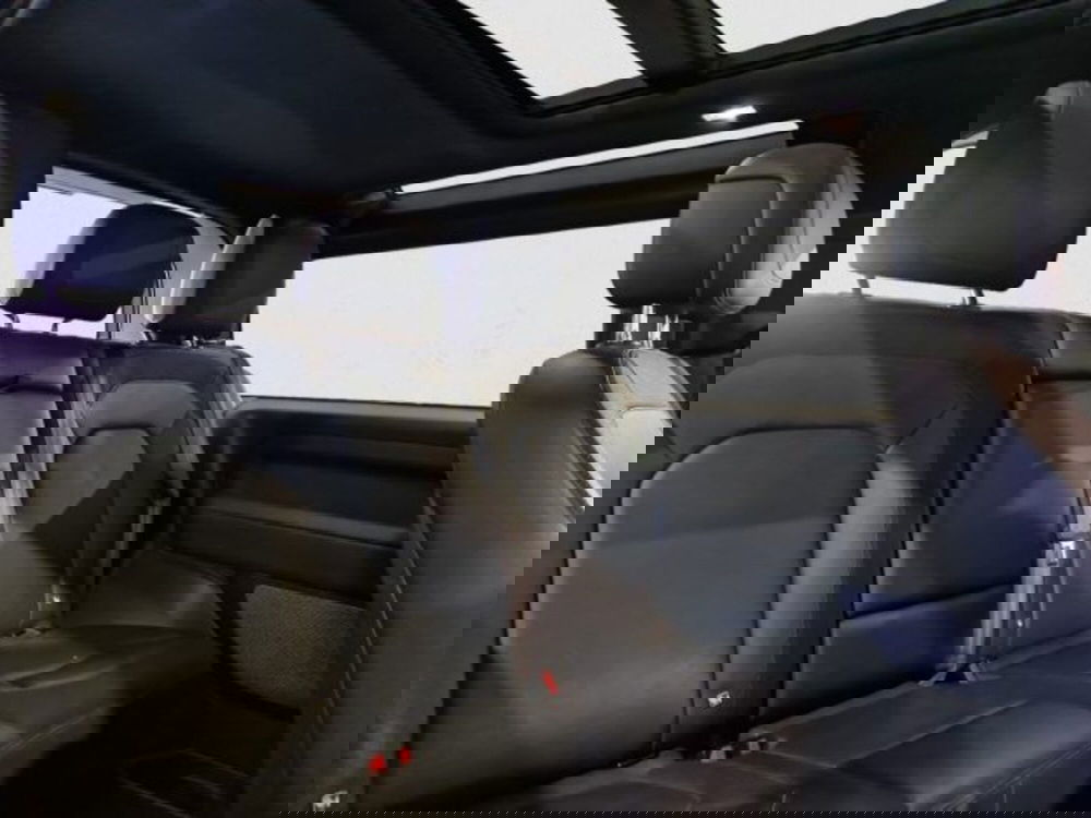 Land Rover Defender usata a Livorno (18)