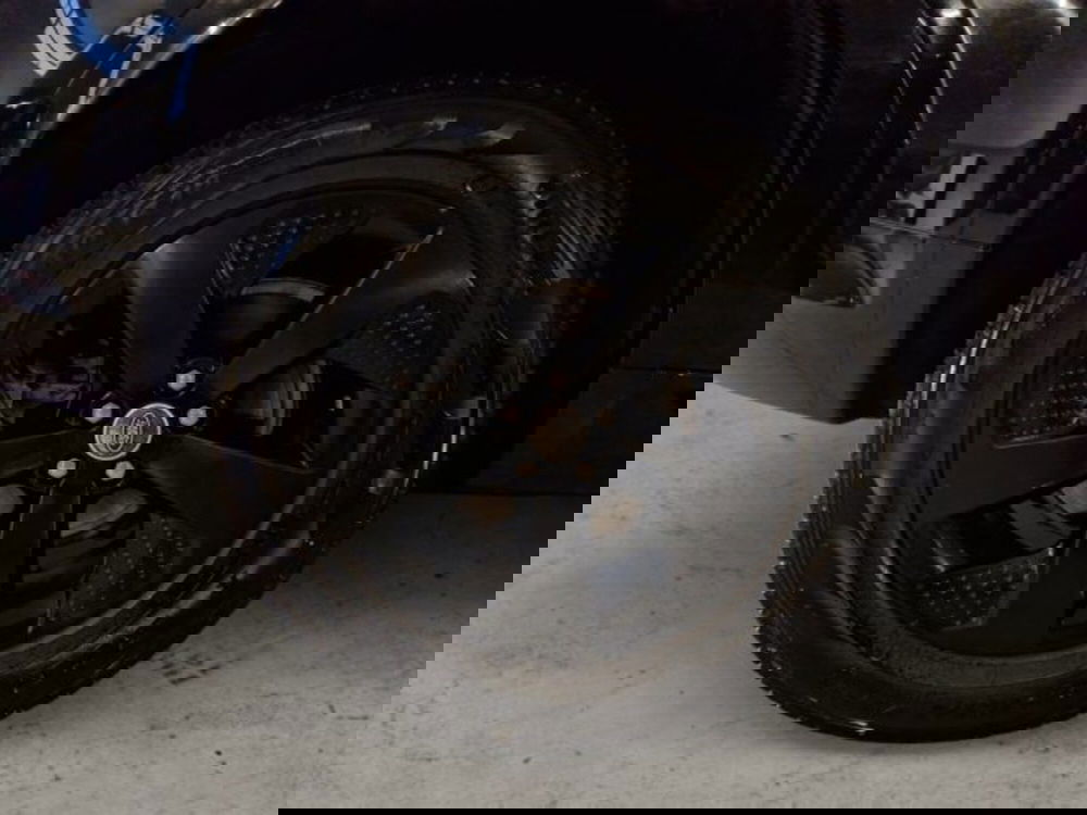 Land Rover Discovery Sport usata a Livorno (10)