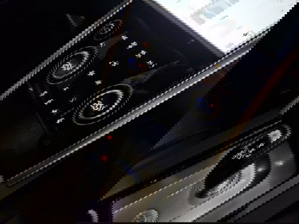 Land Rover Discovery Sport usata a Livorno (18)