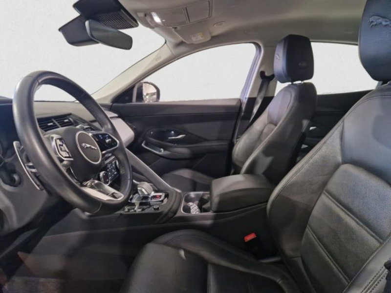 Jaguar E-Pace usata a Livorno (14)