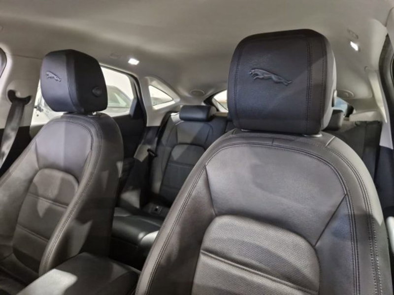 Jaguar E-Pace usata a Livorno (15)