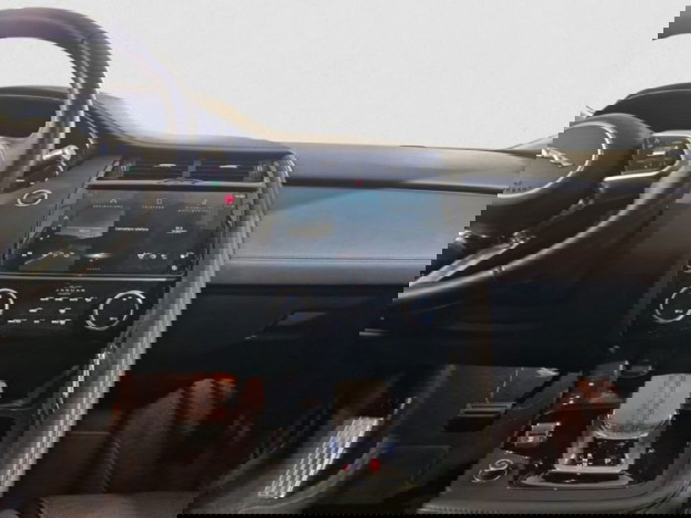 Jaguar E-Pace usata a Livorno (16)