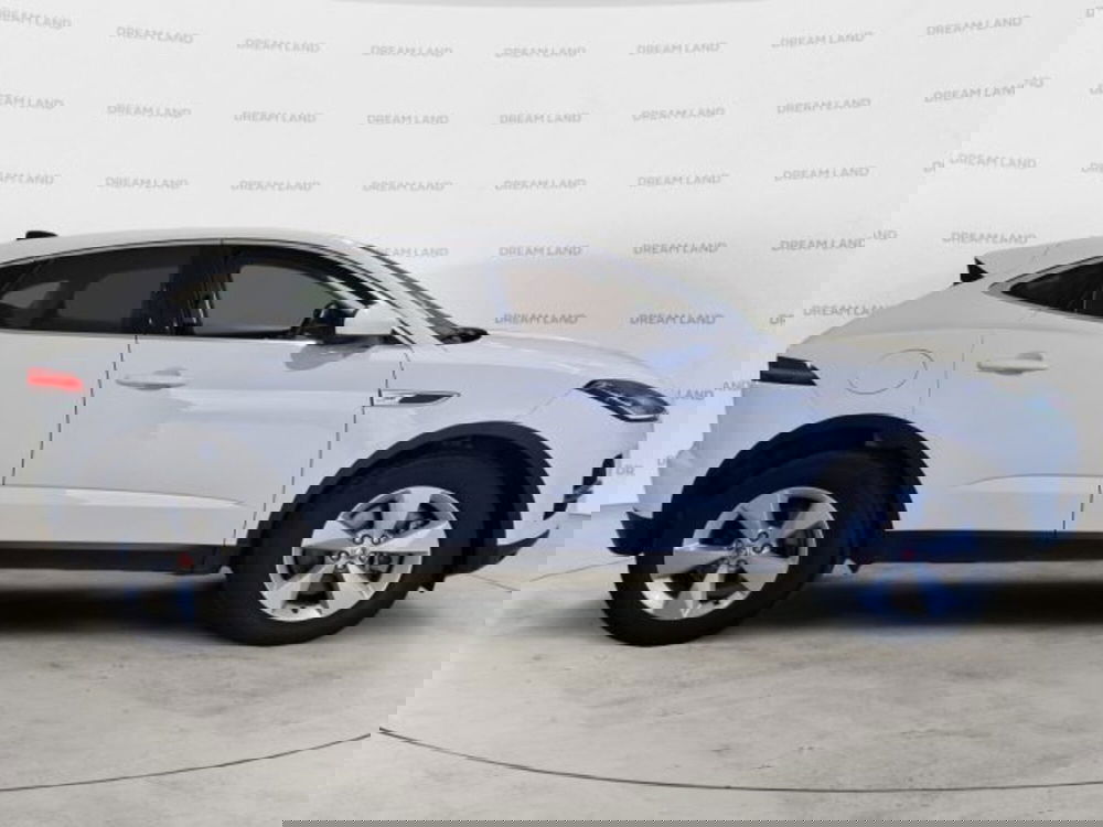 Jaguar E-Pace usata a Livorno (8)