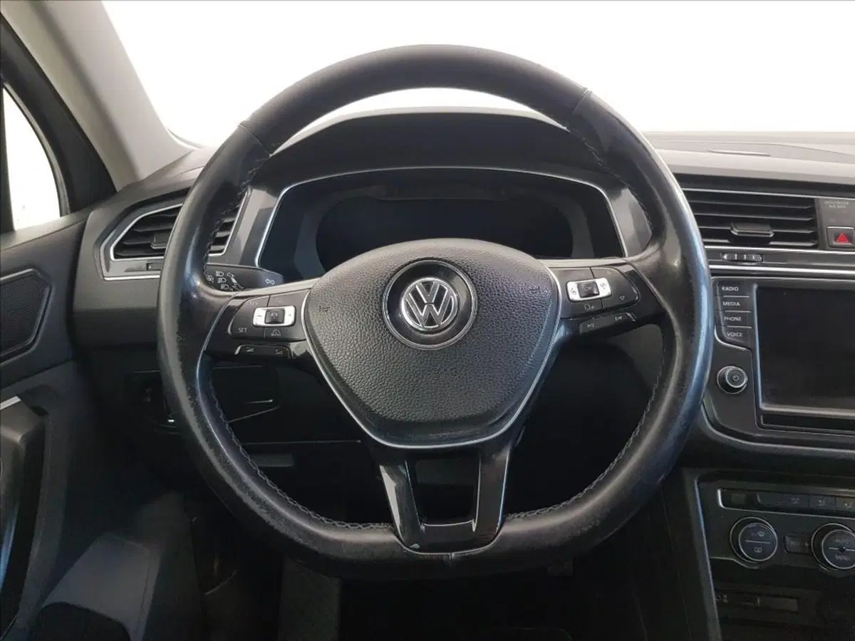 Volkswagen Tiguan usata a Lucca (14)